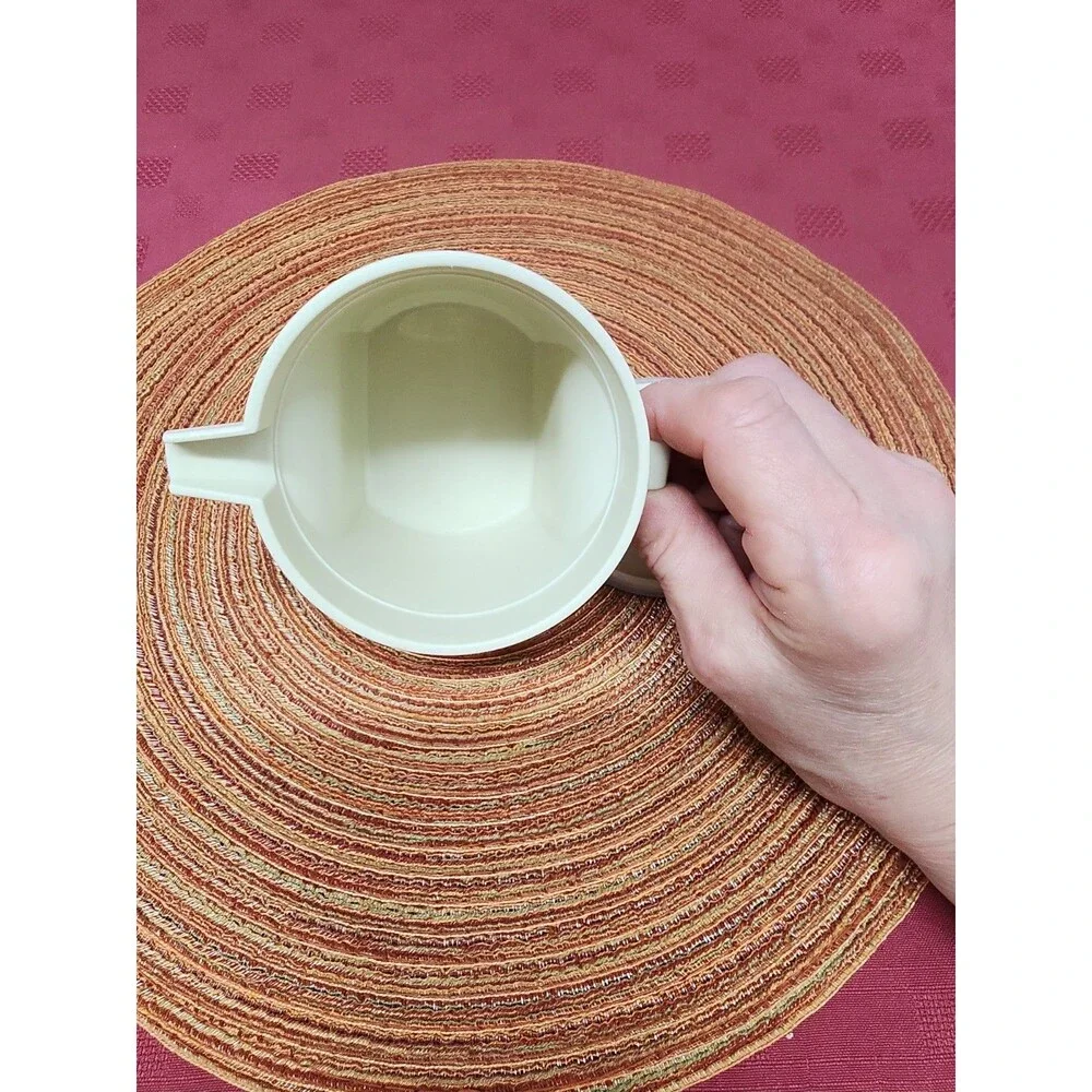 Vintage Tupperware Creamer w/Airtight Lid # 1414 Almond 1970's Made In The USA